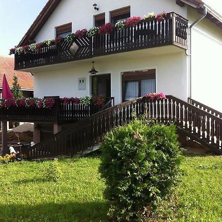 Guesthouse Magdalena Rakovica Exterior foto