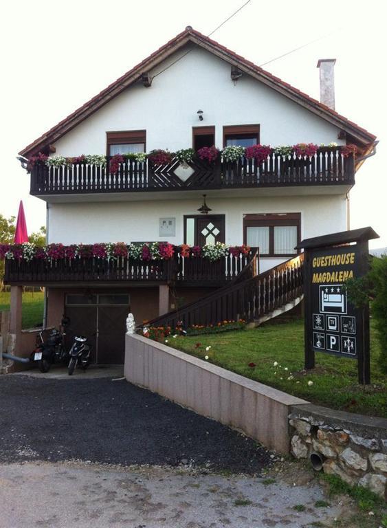 Guesthouse Magdalena Rakovica Exterior foto